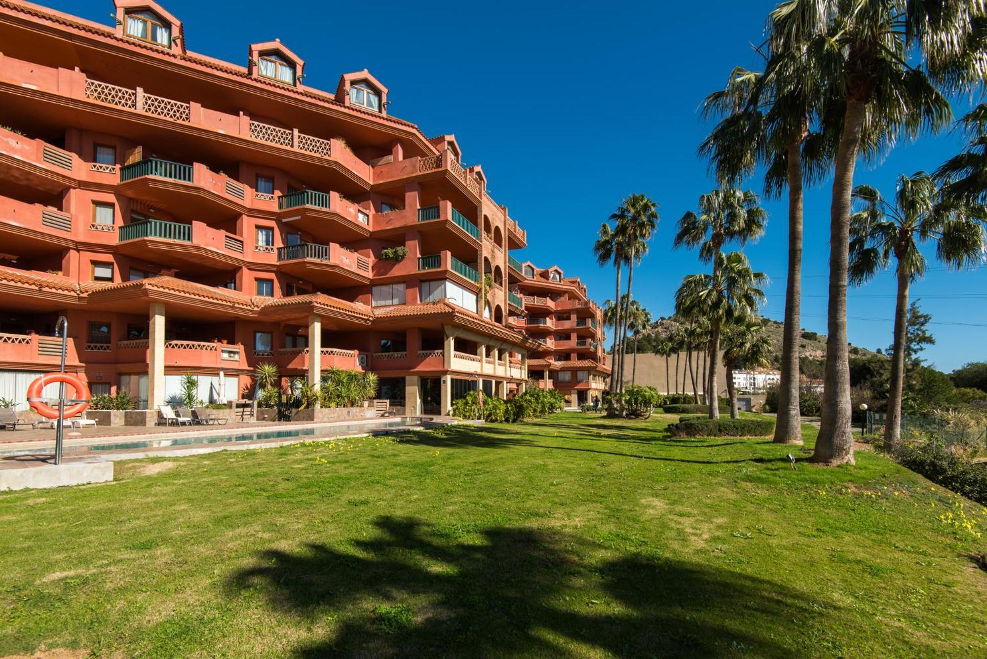 Higueron Hills 5x Club Apartment *